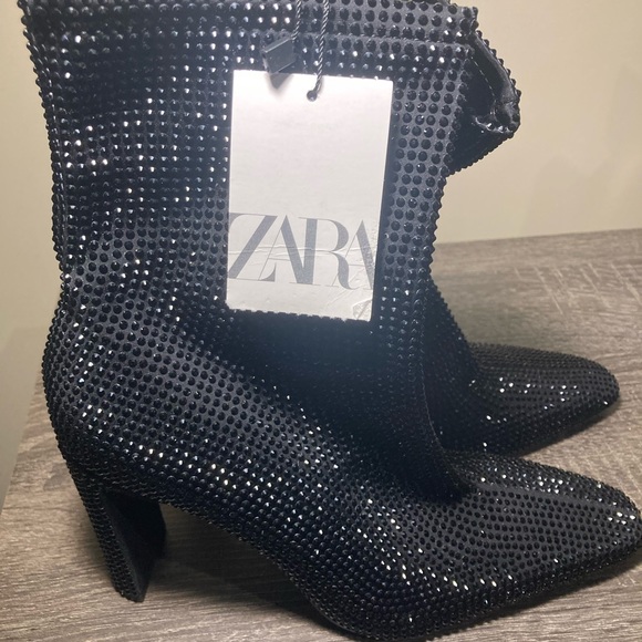 ZARA Women’s Black Heels - Picture 2 of 8